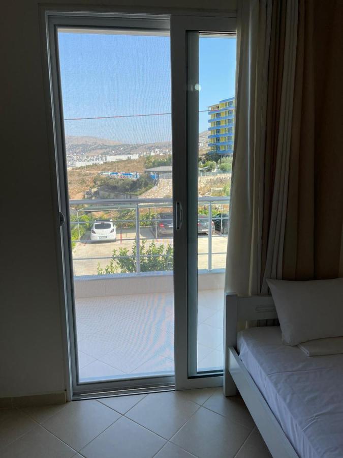 Sunset Apartments Berdenesh Sarandë Eksteriør billede