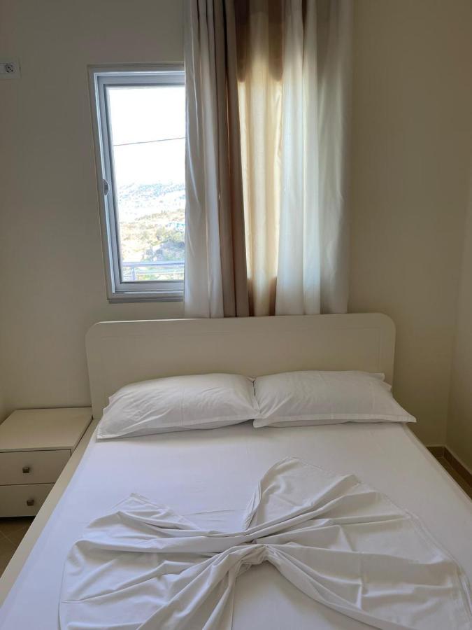 Sunset Apartments Berdenesh Sarandë Eksteriør billede