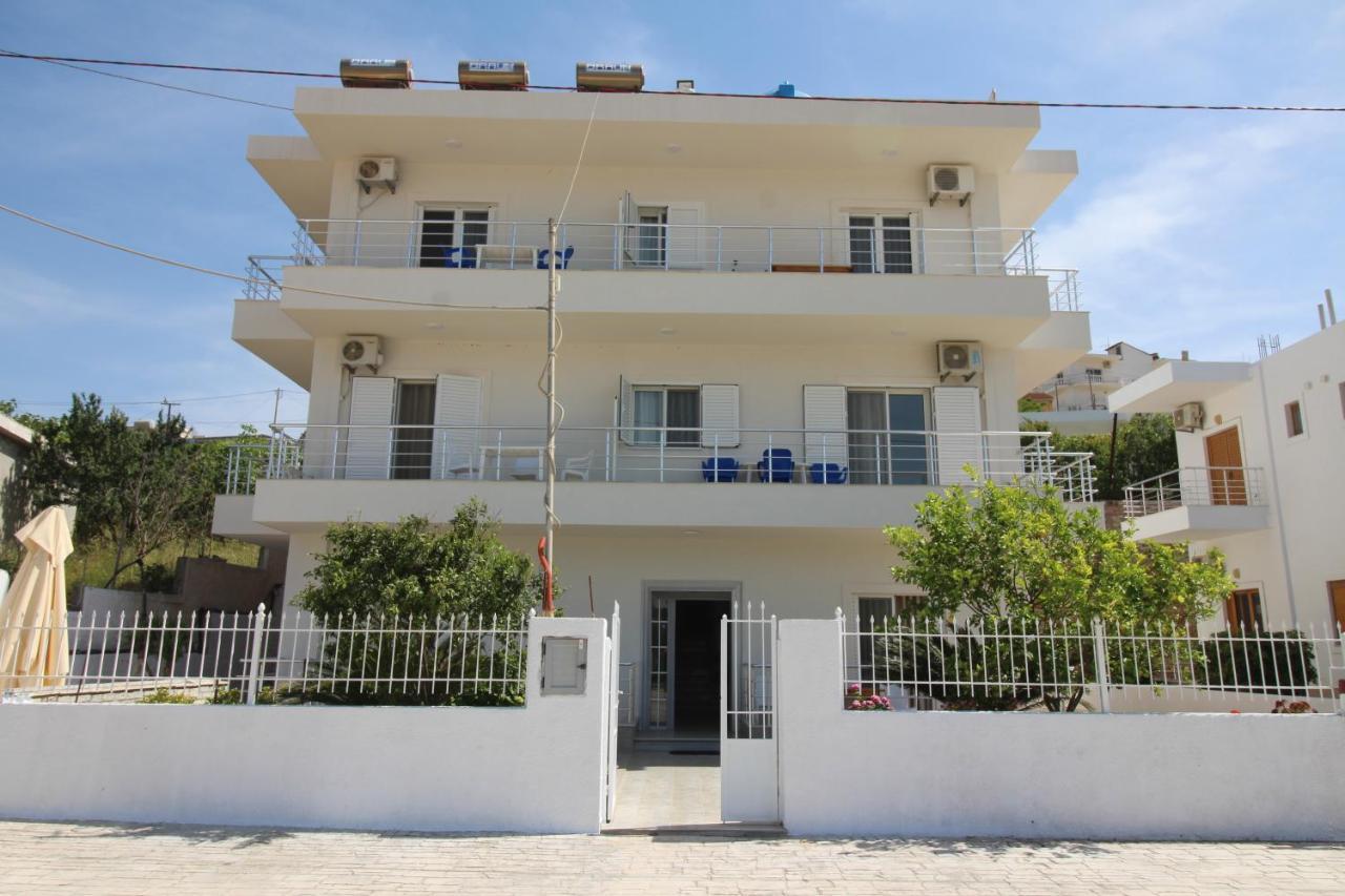 Sunset Apartments Berdenesh Sarandë Eksteriør billede
