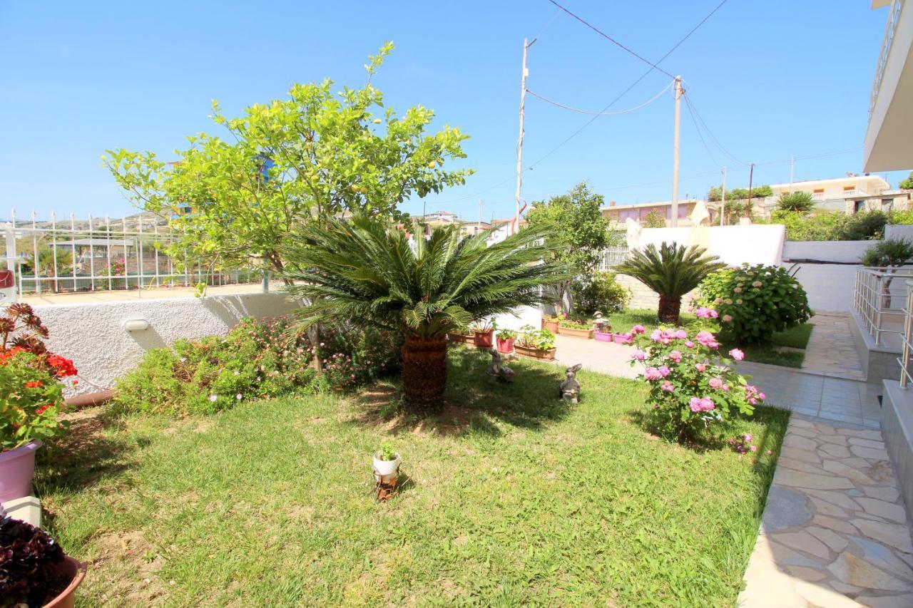 Sunset Apartments Berdenesh Sarandë Eksteriør billede