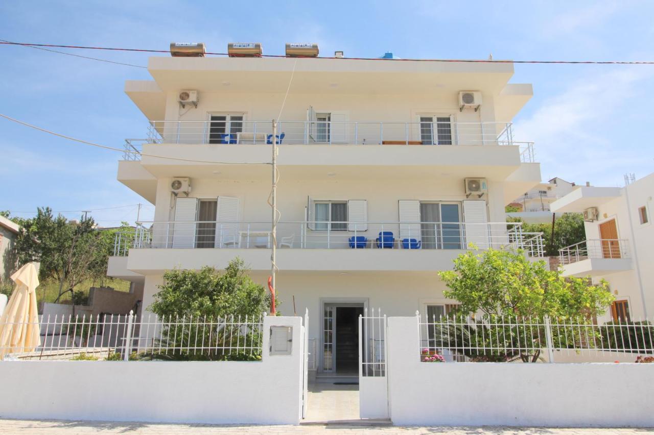 Sunset Apartments Berdenesh Sarandë Eksteriør billede