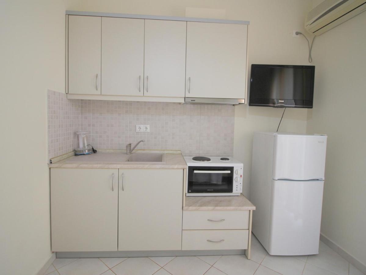 Sunset Apartments Berdenesh Sarandë Eksteriør billede
