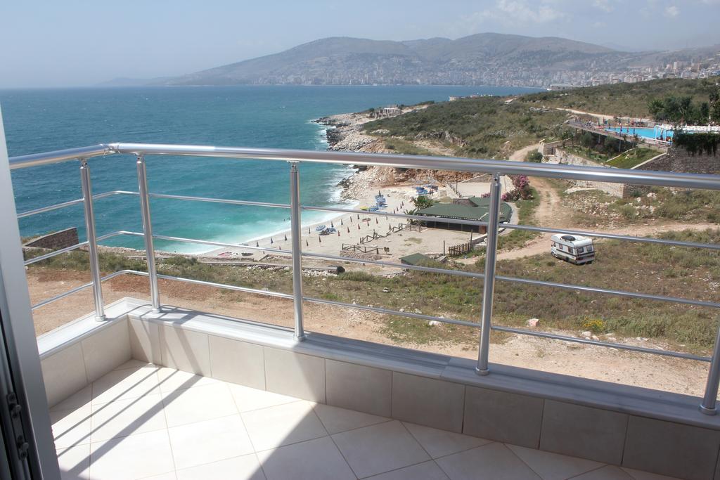 Sunset Apartments Berdenesh Sarandë Eksteriør billede